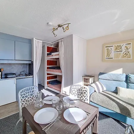 Confortable Au Pied Des Pistes Avec Balcon - Fr-1-344-952 Apartment